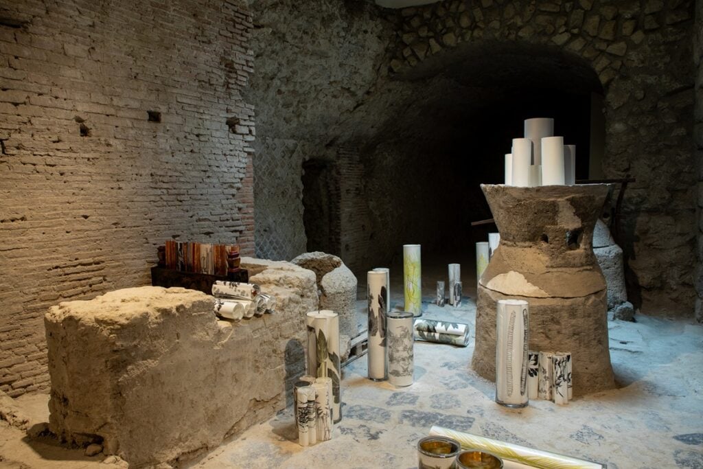 Curiosità alla Biennale di Venezia 2026: il Padiglione della Tanzania è pieno di artisti italiani