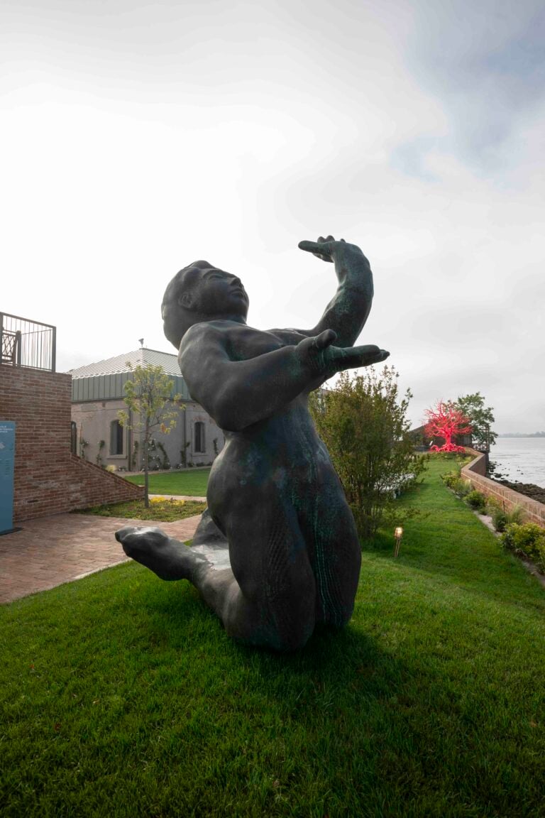 Un'isoletta tutta dedicata all&rsquo;arte nel mezzo della Laguna di Venezia. Va avanti il progetto della Fondazione Sandretto Re Rebaudengo sull&rsquo;Isola di San Giacomo