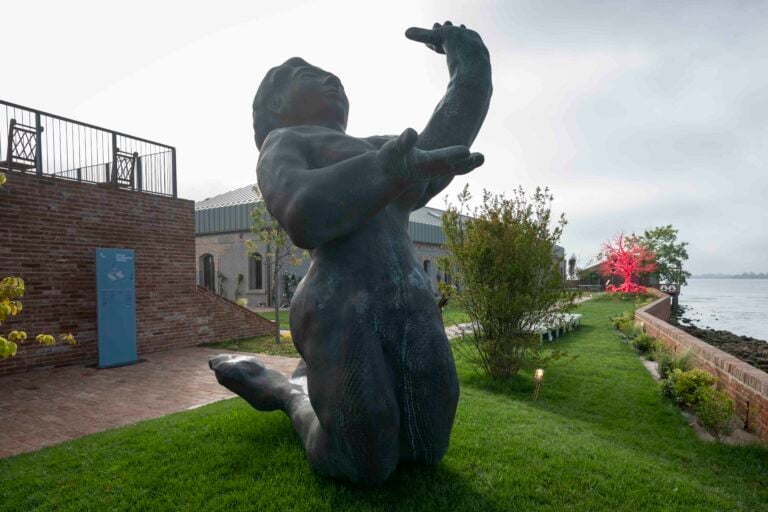 Un'isoletta tutta dedicata all&rsquo;arte nel mezzo della Laguna di Venezia. Va avanti il progetto della Fondazione Sandretto Re Rebaudengo sull&rsquo;Isola di San Giacomo