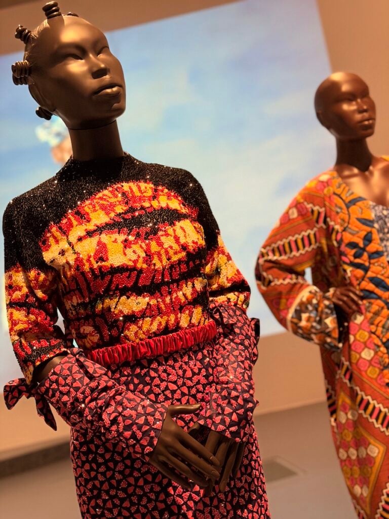 Africa Fashion, Mus&eacute;e Quai Branly, Parigi. Ph: Dario Bragaglia