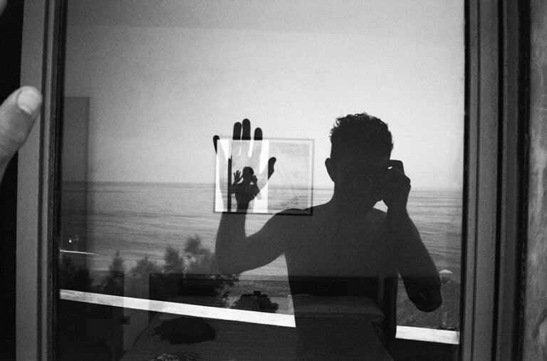 Essere street photographer. Intervista a Simone Morelli, l&rsquo;artista della lentezza