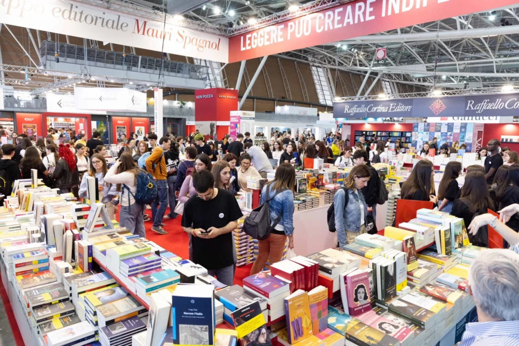 “Il mondo salvato dai ragazzini”. Ecco il tema del Salone del Libro di Torino 2026 che sta partendo