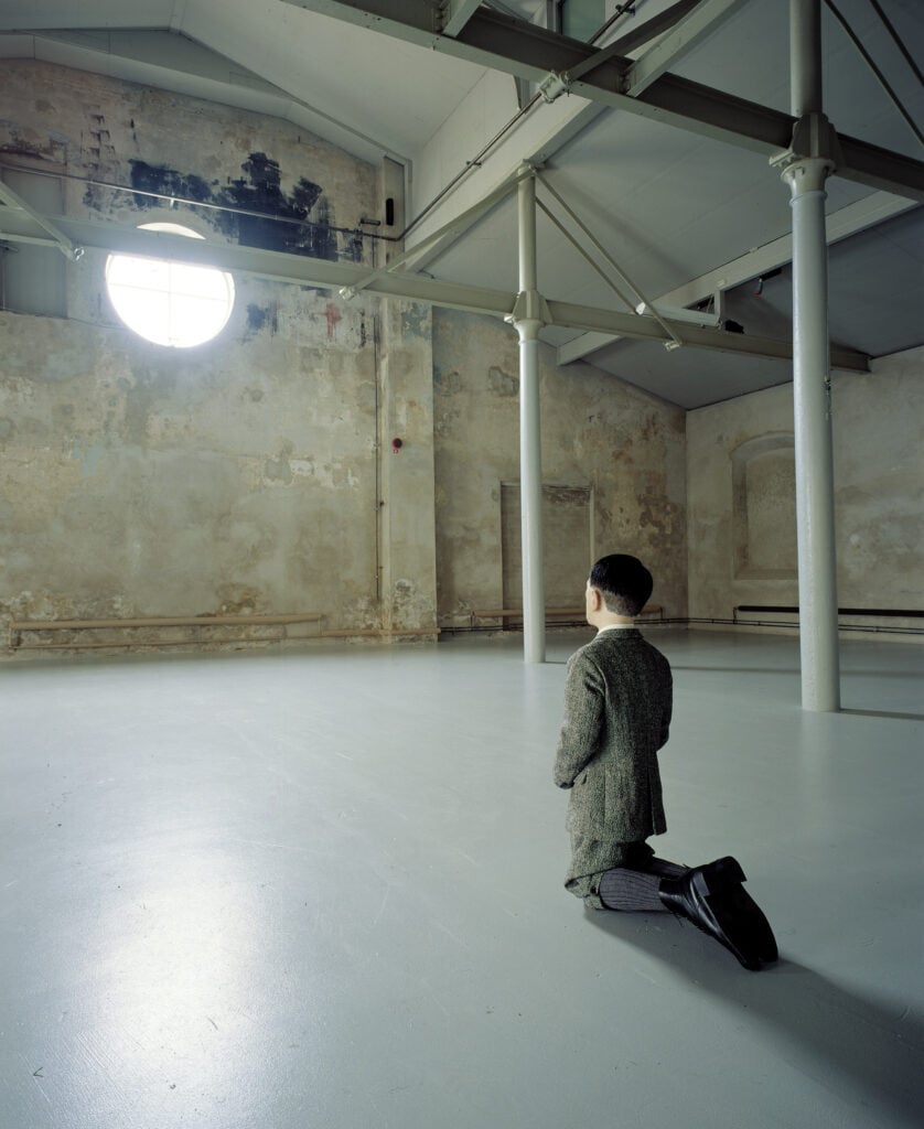 Maurizio Cattelan Him 2001 photo Attilio Maranzano