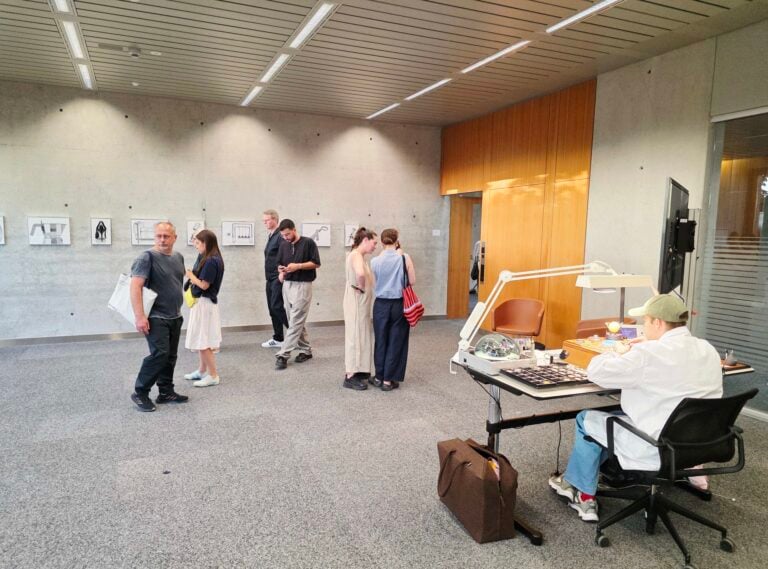 A Basilea c'&egrave; una fiera d'arte anti-sistema che resta aperta fino alle 3 del mattino