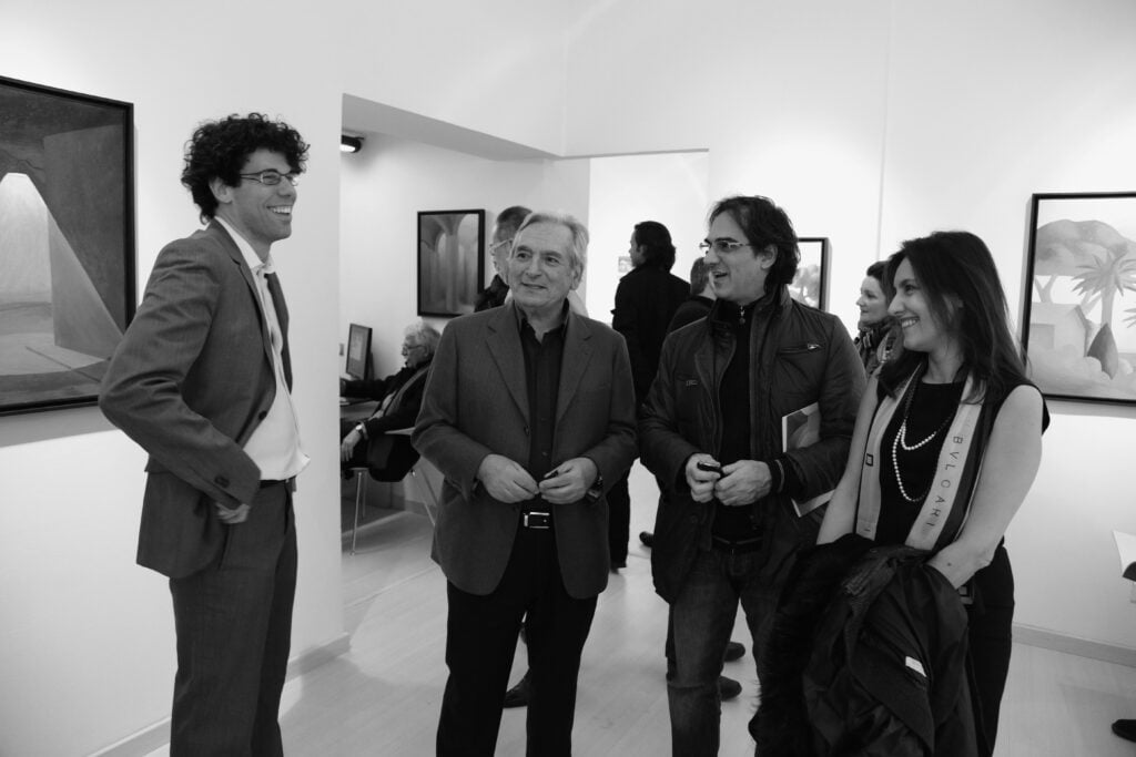 L'artista Salvo con Antonio Addamiano, Galleria Dep Art, Milano, 2010. Ph. Bruno Bani. Courtesy Dep Art Gallery