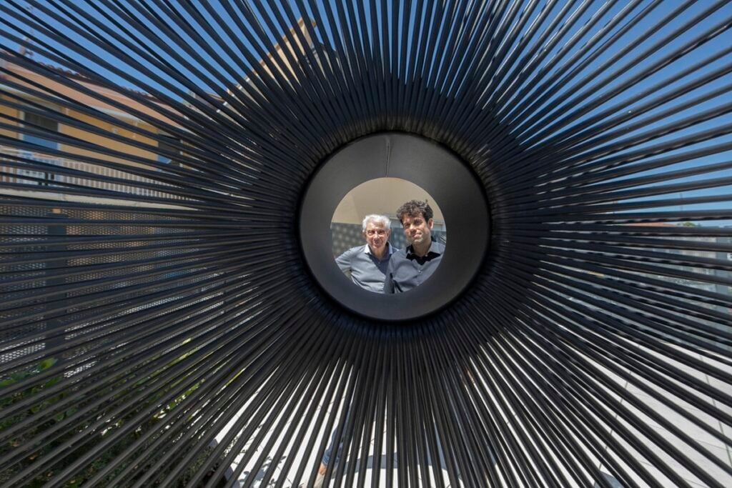 Antonio Addamiano con Alberto Biasi, 2022. Photo Fabio Mantegna. Courtesy Dep Art Gallery