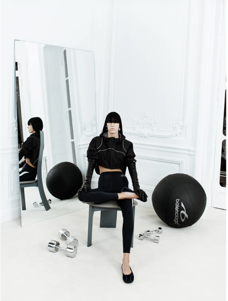 Balenciaga Fall 2026 ph: Robin Galiegue @balenciaga benessere allenamento
