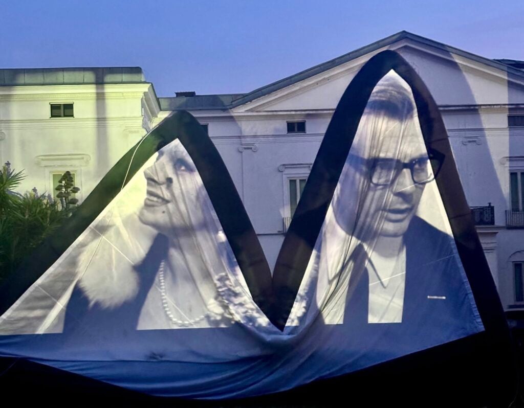 A Napoli un’associazione culturale porta il cinema d’autore tra luoghi storici e ville aristocratiche 