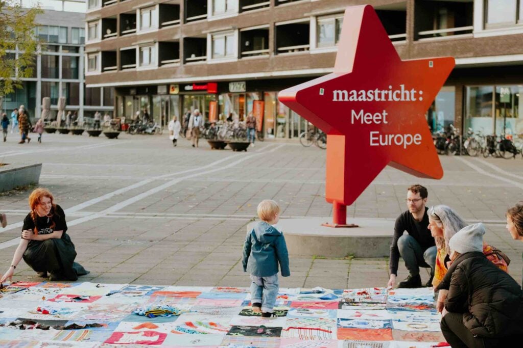 In Olanda la moda parla di collettività e identità grazie a due progetti culturali. Succede a Maastricht