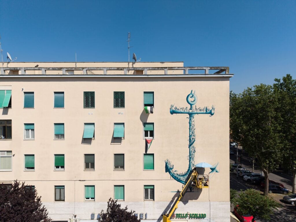Il quartiere Tufello di Roma sempre più ricco di street art. Il nuovo intervento è di Nico Lopez Bruchi, l’intervista