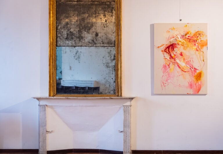 Araminta Blue, Venti trasversali, installation view a Palazzo della Penna, Perugia. Photo Eleonora Pascai
