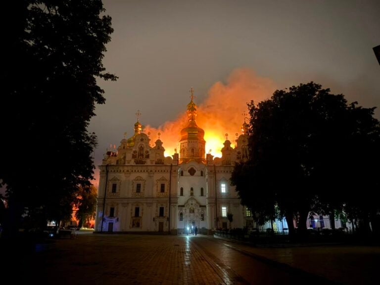 L'incendio nella Cattedrale della Dormizione a Kiev, dopo il raid russo. Photo Ministero della Cultura dell'Ucraina