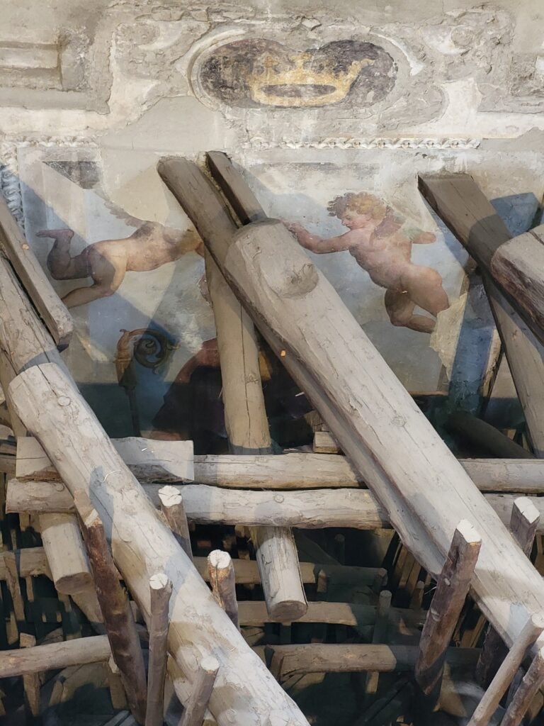Duomo di Napoli. La struttura lignea della cupola