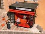 A Perugia la leggendaria Edicola 518 da chiosco per riviste dopo 10 anni diventa spazio pubblico. Un invito all’esibizionismo culturale