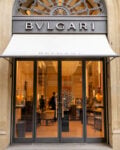 C&rsquo;&egrave; una mostra di scultura tra oro e bronzo nella boutique di BVLGARI a Firenze