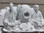 Gli avi del mare scultura di Nikolas Maniatakos per la Casa dei Pesci all'Argentario