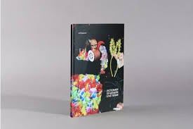 La copertina di "Dictionary of Modern Love Terms" di Sofia Guzzo