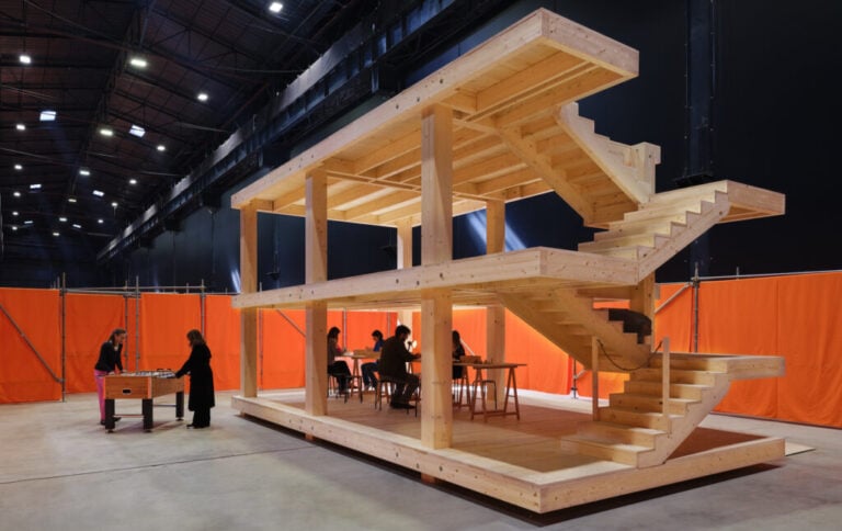Rirkrit Tiravanija. The house that Jack built, Pirelli HangarBicocca