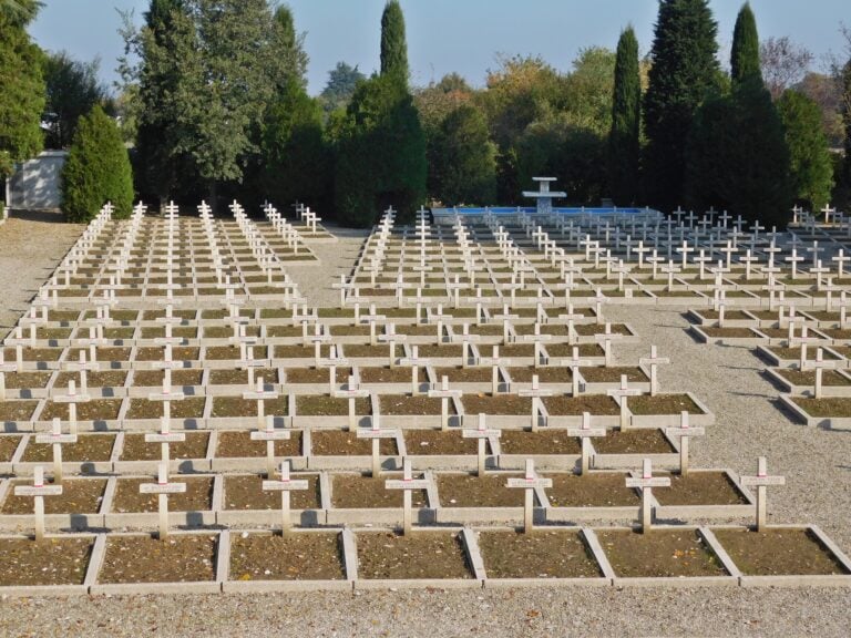 Interno Cimitero Polacco, Bologna, 2015. Courtesy Wikimedia. Photo Jestem Franciszeck