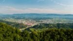 La tendenza delle donne che viaggiano da sole sta ridisegnando una parte del mondo del turismo