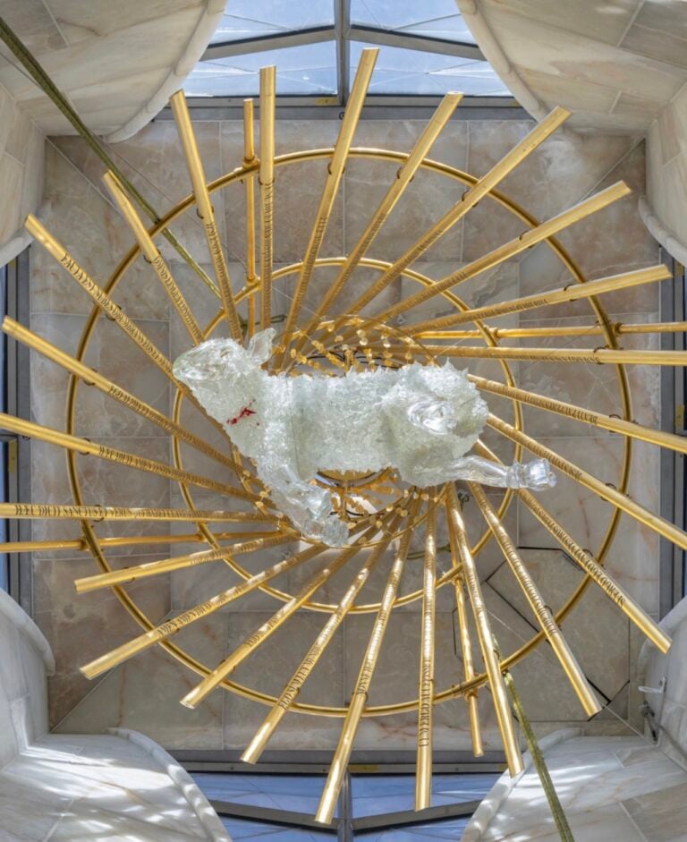 L'Agnus Dei della Sagrada Familia realizzato dall'artista italiano Andrea Mastrovito