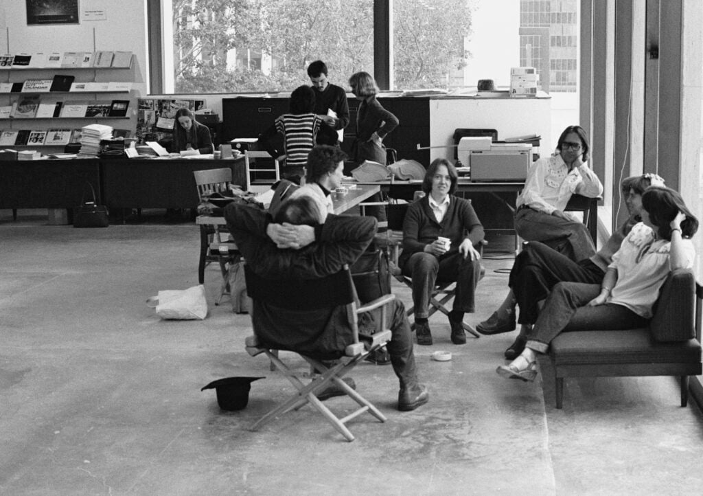 Le lezioni di Michael Asher a Los Angeles nel 1977, foto di Robert Smith per la Michael Asher Foundation
