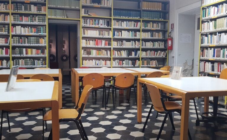 Liceo Azuni, biblioteca
