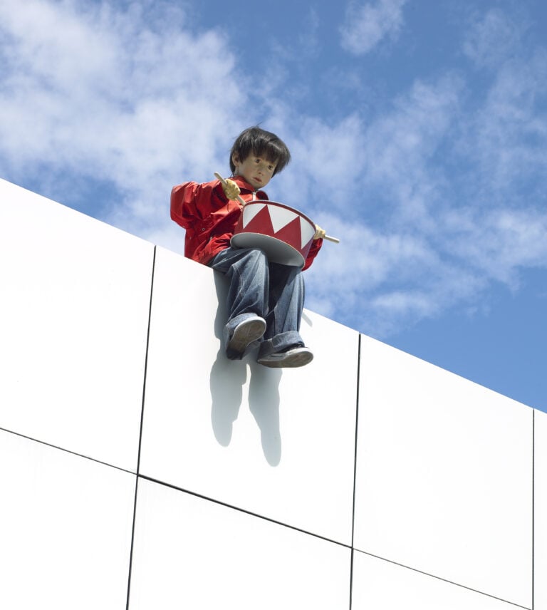 Maurizio Cattelan, Untitled, 2003 photo Michael Bodycomb