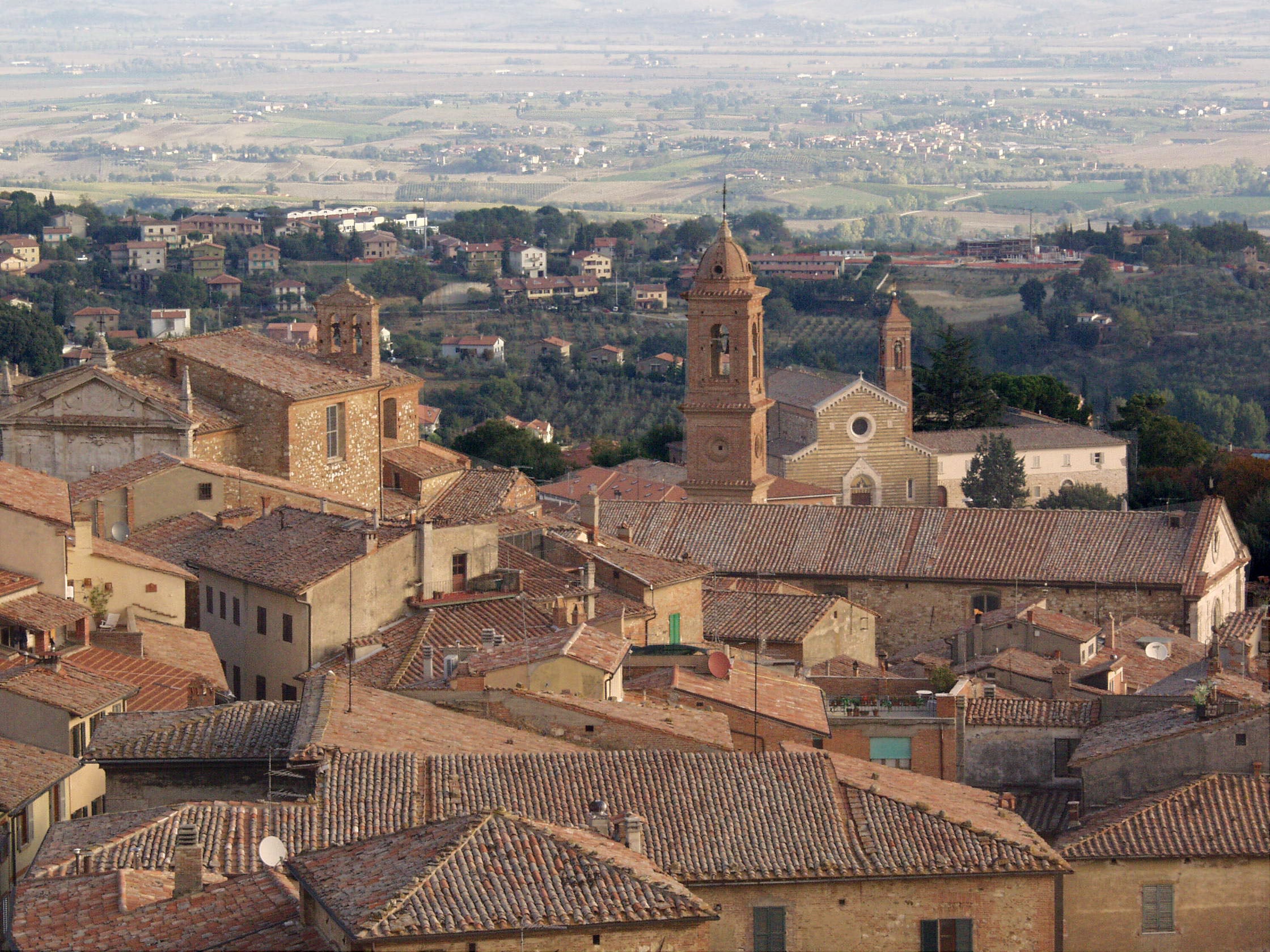 https://www.artribune.com/wp-content/uploads/2026/06/montepulciano02.jpeg