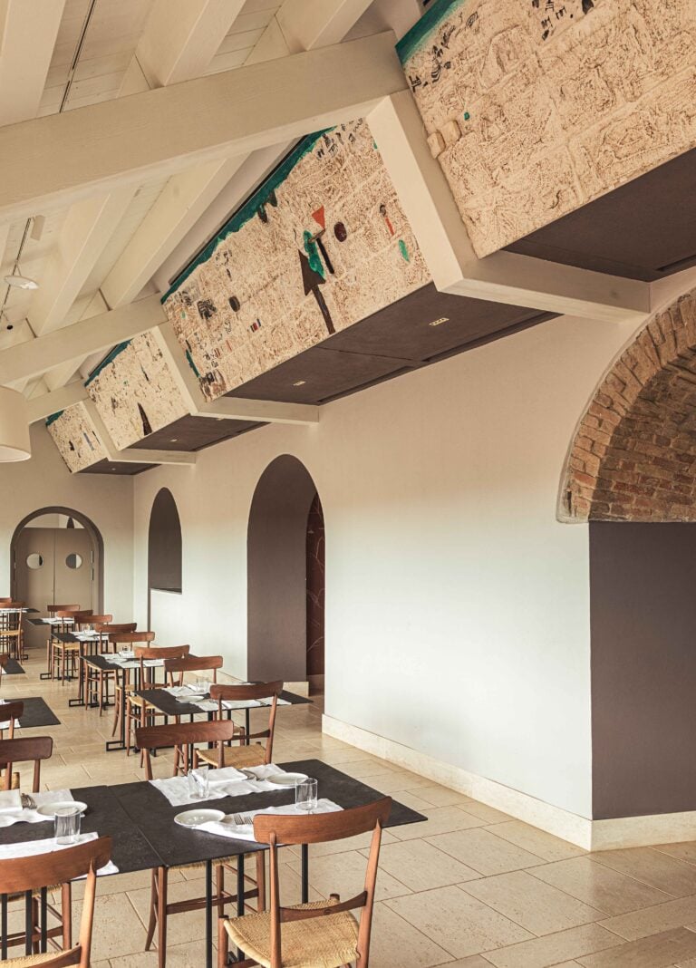 Le Dune Piscinas, ristorante Il Ginepro. Medhat Shafik, Dune, 2018-2019. Photo Mattia Aquila