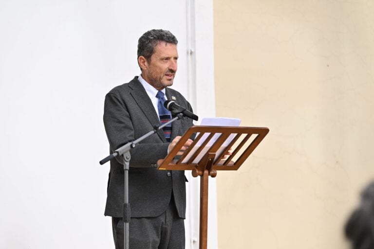 Pietrangelo Buttafuoco all'inaugurazione di "Dove corrono splendidi cavalli". Ph: Odgerel Ba. Courtesy La Biennale