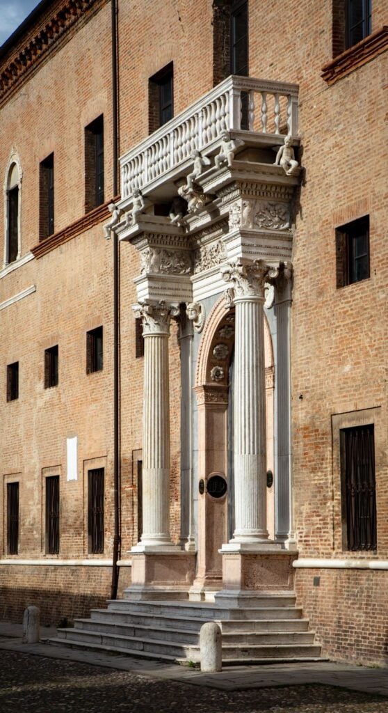 Palazzo Prosperi Sacrati a Ferrara (esterno)