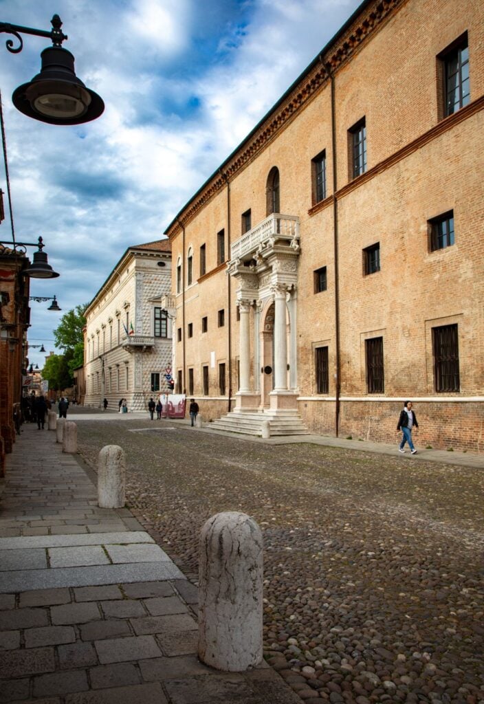 Palazzo Prosperi Sacrati a Ferrara (esterno)