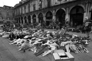 Ricordare Piazza della Loggia dopo gli anniversari. Il podcast di Benedetta Tobagi sulla strage di Brescia