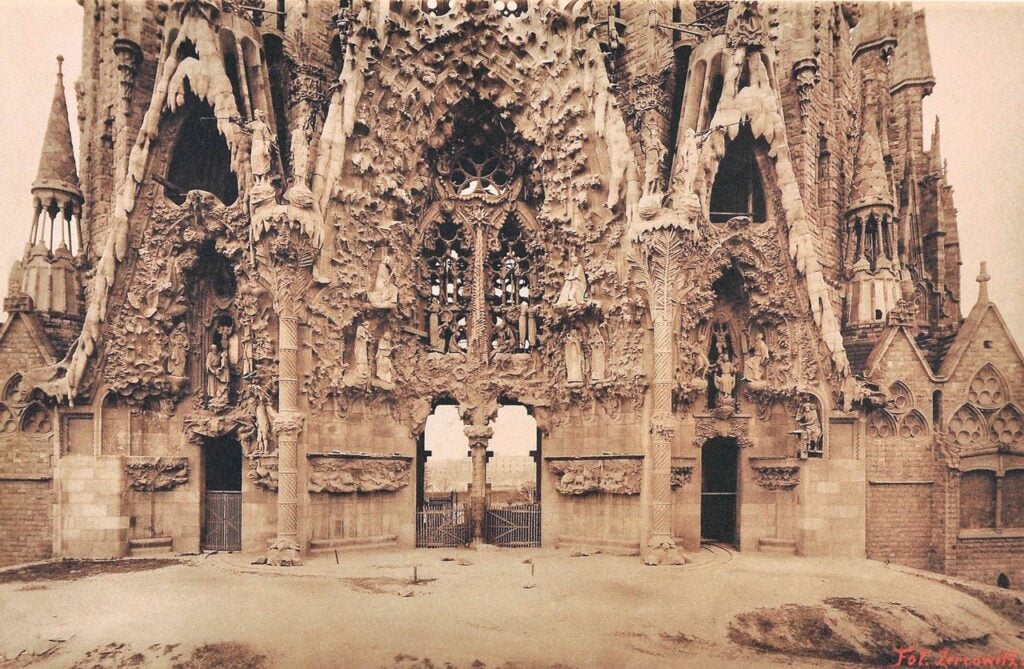 Sagrada Familia, foto d'epoca