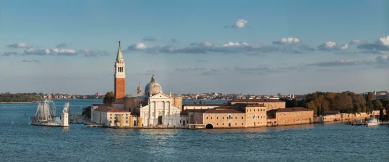 La pi&ugrave; grande manifestazione sull&rsquo;artigianato contemporaneo arriva a Venezia. Ecco come sar&agrave;&nbsp;Homo Faber 2026