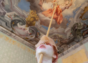 Un palazzo storico di Brescia continua a ospitare artisti internazionali. Intervista a Uffe Isolotto