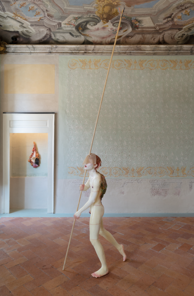 Un palazzo storico di Brescia continua a ospitare artisti internazionali. Intervista a Uffe Isolotto