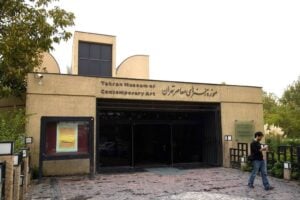 Iran alla Biennale di Venezia: ritiro, sospensione o ritorno tardivo? Tutta la storia