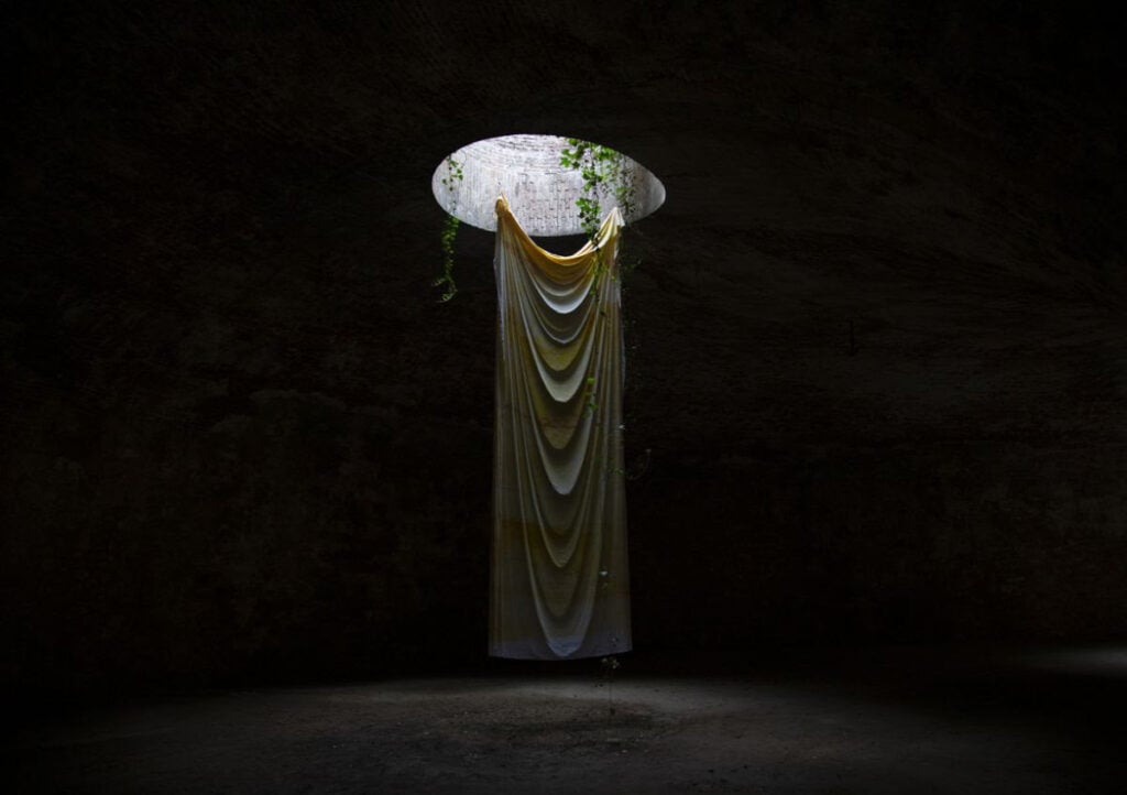 Lorena Bucur – Resto poco torno presto
