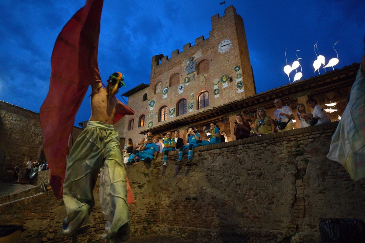 https://www.artribune.com/wp-content/uploads/2026/07/12-mercantia2025maurodonati00007-1200x801-1.jpg