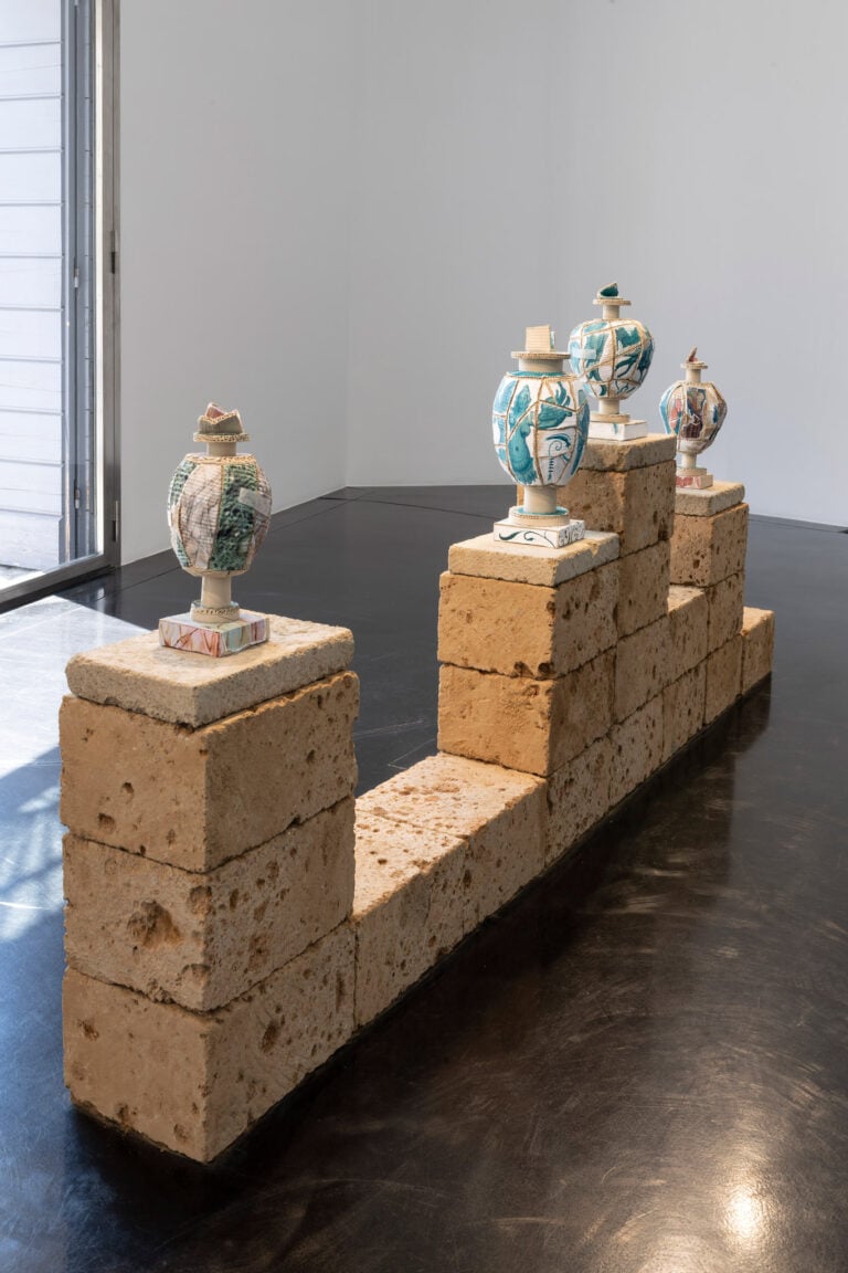 A Gentil Carioca x rhinoceros gallery, Rodrigo Torres, gua mole em pedra dura (Acqua dolce su pietra dura) &copy;Giorgio Benni
