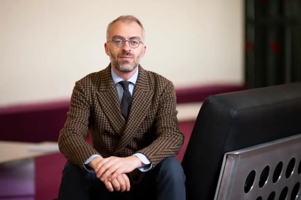 “Le fiere devono diventare istituzioni culturali”. Intervista a Luigi Fassi, direttore di Artissima
