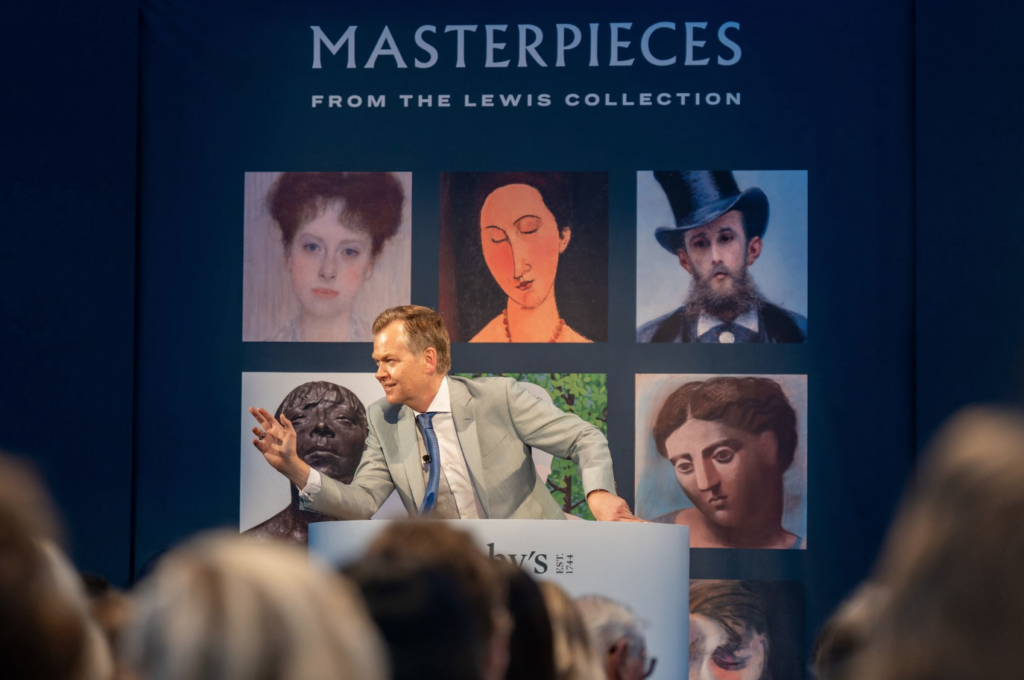 L'asta di Sotheby's per la Lewis Collection. Ph. Rayan Bamhayan. Courtesy Sotheby's