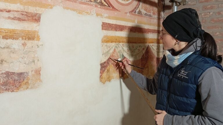 Tornano visibili gli affreschi all&rsquo;Abbazia di Pomposa in provincia di Ferrara. Le immagini&nbsp;