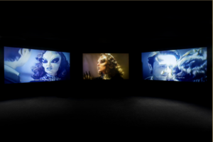 Come ci raccontiamo il mondo? La mostra di Chloe Wise a Basilea prova a rispondere