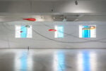 Aki Sasamoto Sounding Lines, 2024 Veduta dell&rsquo;installazione, &ldquo;Sounding Lines&rdquo;, Para Site, Hong Kong, 2024 Collection of Shane Akeroyd Courtesy l&rsquo;artista, Take Ninagawa, Tokyo, Bortolami, New York e Para Site, Hong Kong Foto Studio Lights On