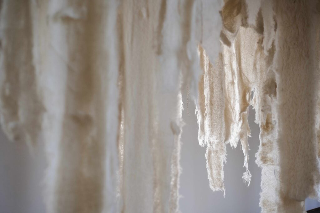 Cecilia Vicu&ntilde;a
El glaciar ido (The vanished glacier / Il ghiacciaio scomparso), 2026 (dettaglio / detail)
Veduta dell&rsquo;allestimento / installation view
Castello di Rivoli Museo d&rsquo;Arte Contemporanea, Rivoli-Torino
Foto / Photo Alberto Nidola
&copy; CECILIA VICU&Ntilde;A, by SIAE