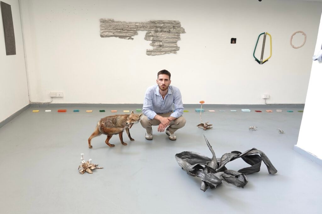 Com’è oggi essere un giovane artista a Milano? Prova a rispondere Andrea Fais