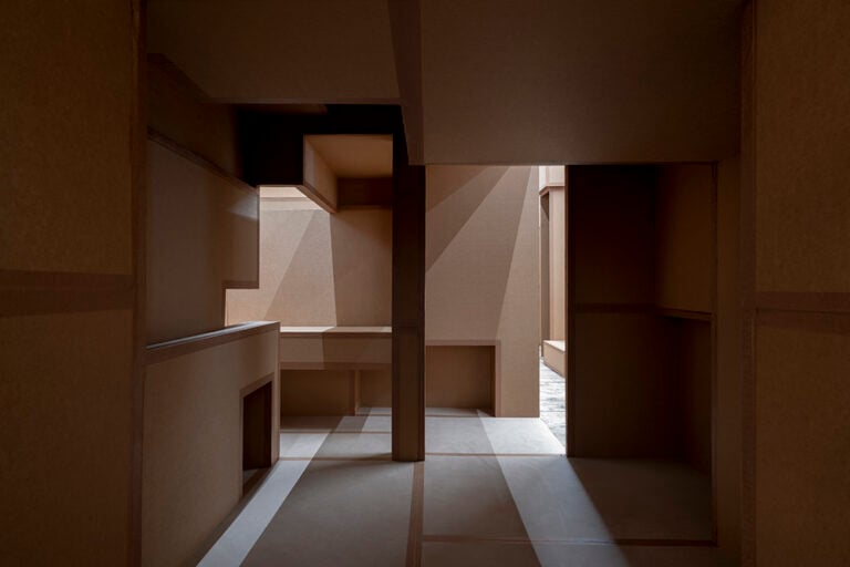 Antony Gormley - INNERCITY 2026, cardboard, 15 figures, variable dimensions. Copyright: &copy; the Artist. Photo: Ela Bialkowska, OKNO Studio